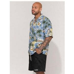 Vtg Royal Creations Men M Hawaiian Shirt Hibiscus Palm Tree Aloha Hawaii Tower